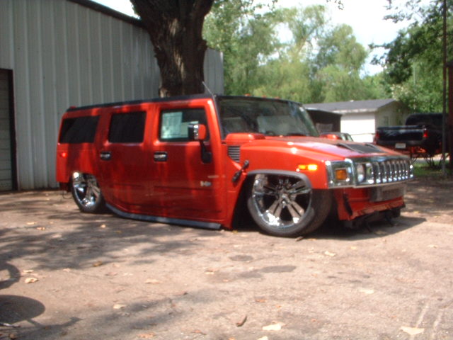 cars-hummer h2 lowrider.jpg